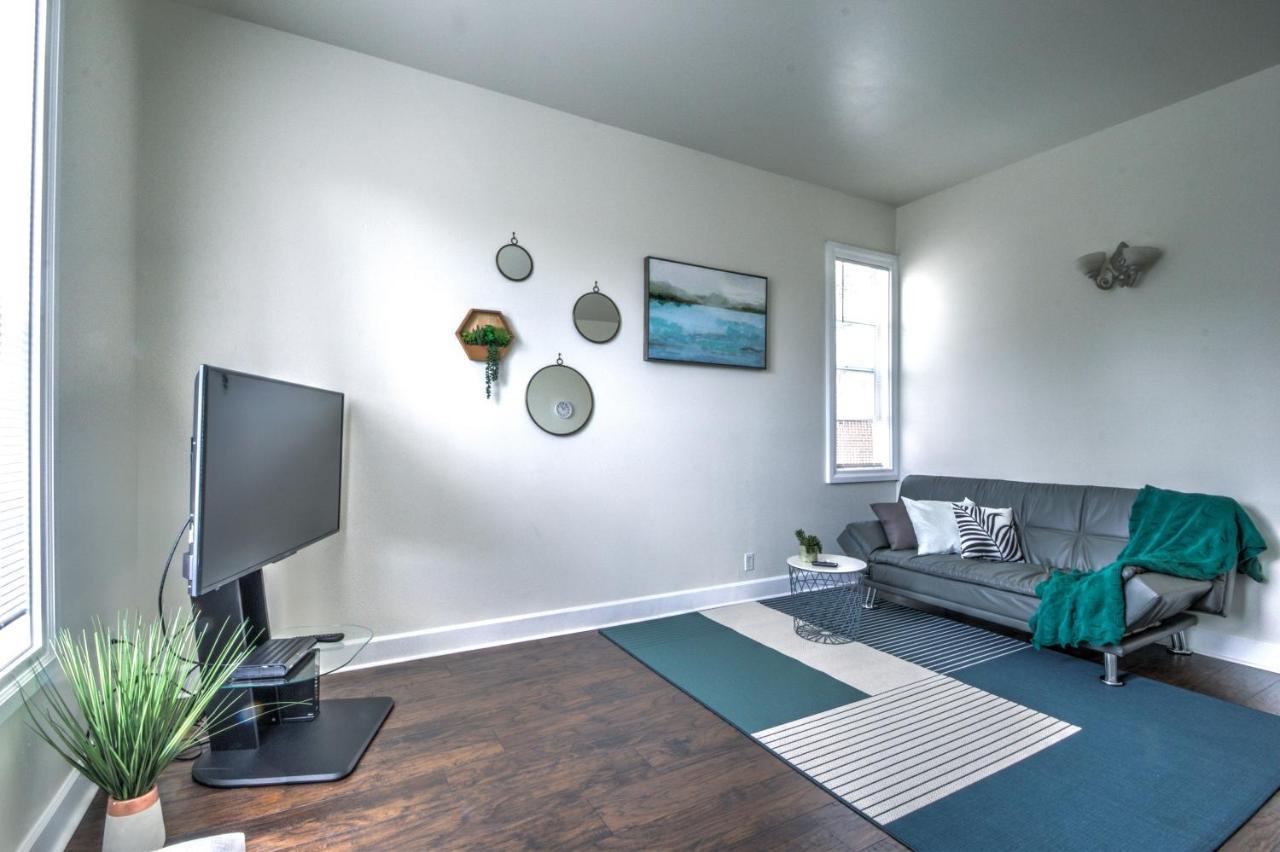 Hosteeva Capitol Hill 2Br Apt - 7 Walking Distance To Dining Apartment Seattle Luaran gambar